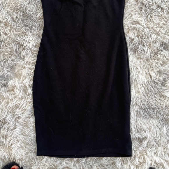 Little black dress - Picture 2 of 2